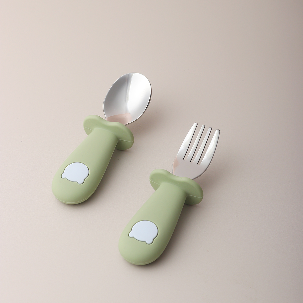 Baby panda shape silicone spoo - Baby Food Utensils avis et prix